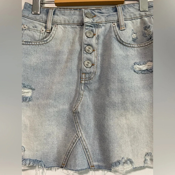Distressed Button-Up Denim Skirt - Small - Picture 2 of 8